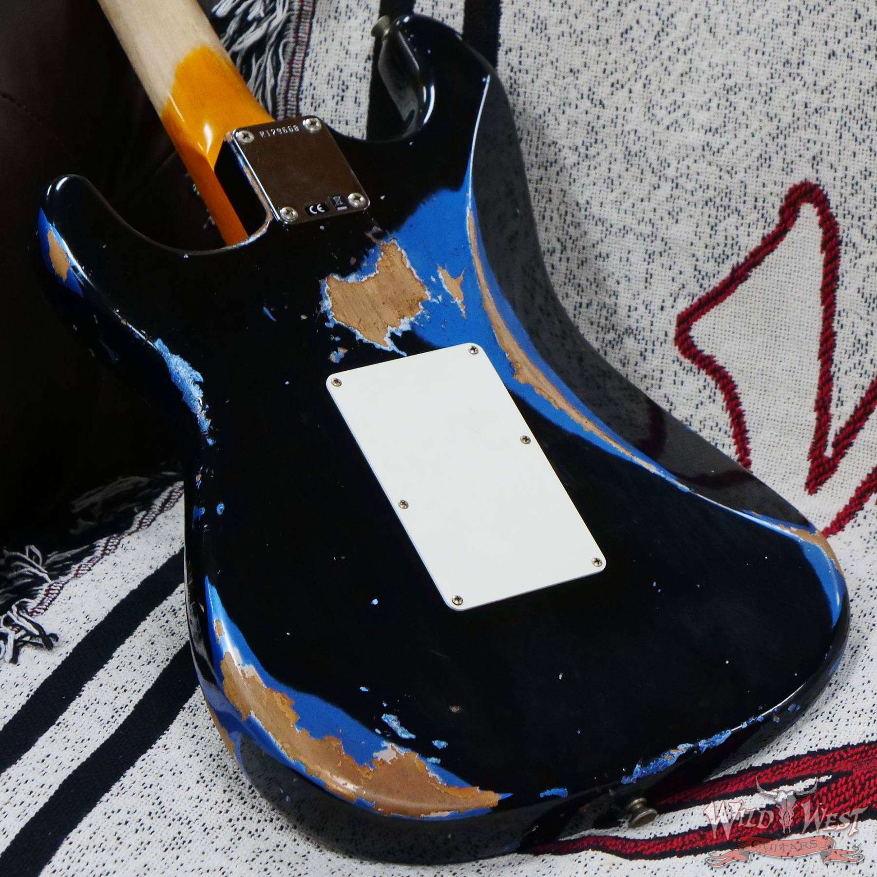 fendercs-blfr-r129666-d7__wwg.jpg Fender Custom Shop Wild West Black Lightning Stratocaster HSS Floyd Rose Maple Board 22 Frets Heavy Relic Lake Placid Blue - Image 12