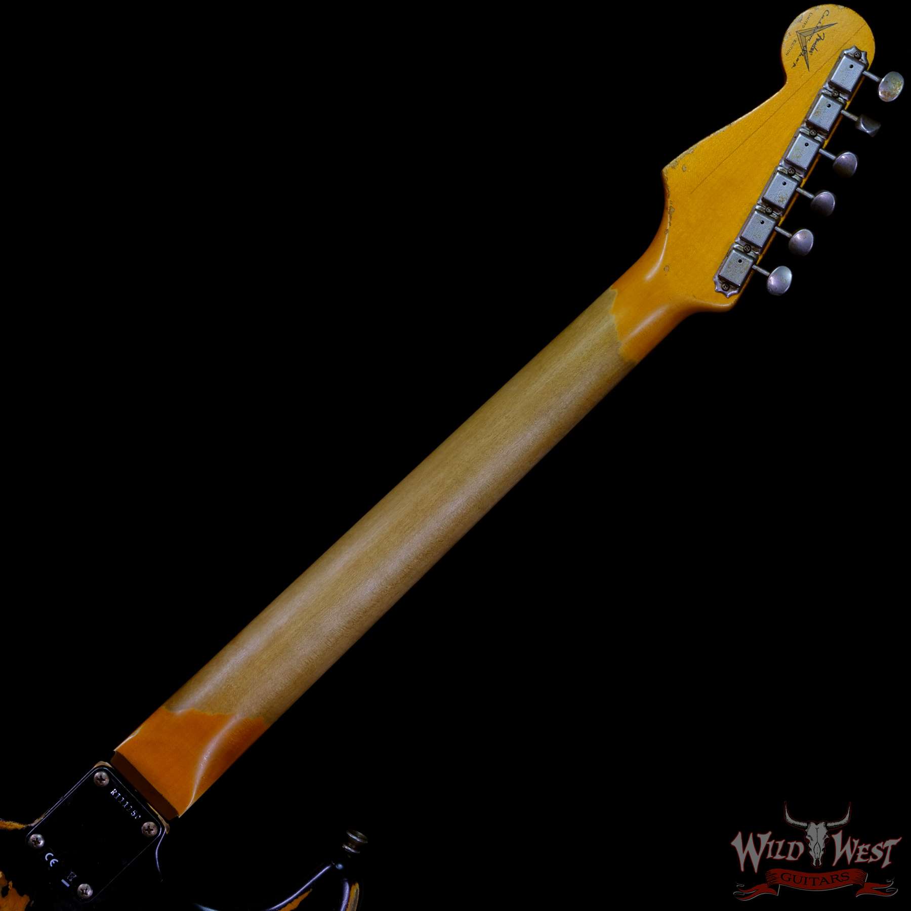 fendercs-blii-rw21-3ts-r111150-c3__wwg.jpg Fender Custom Shop Wild West Black Lightning 2.0 Stratocaster HSS Heavy Relic Rosewood Board 21 Frets 3 Tone Sunburst - Image 5