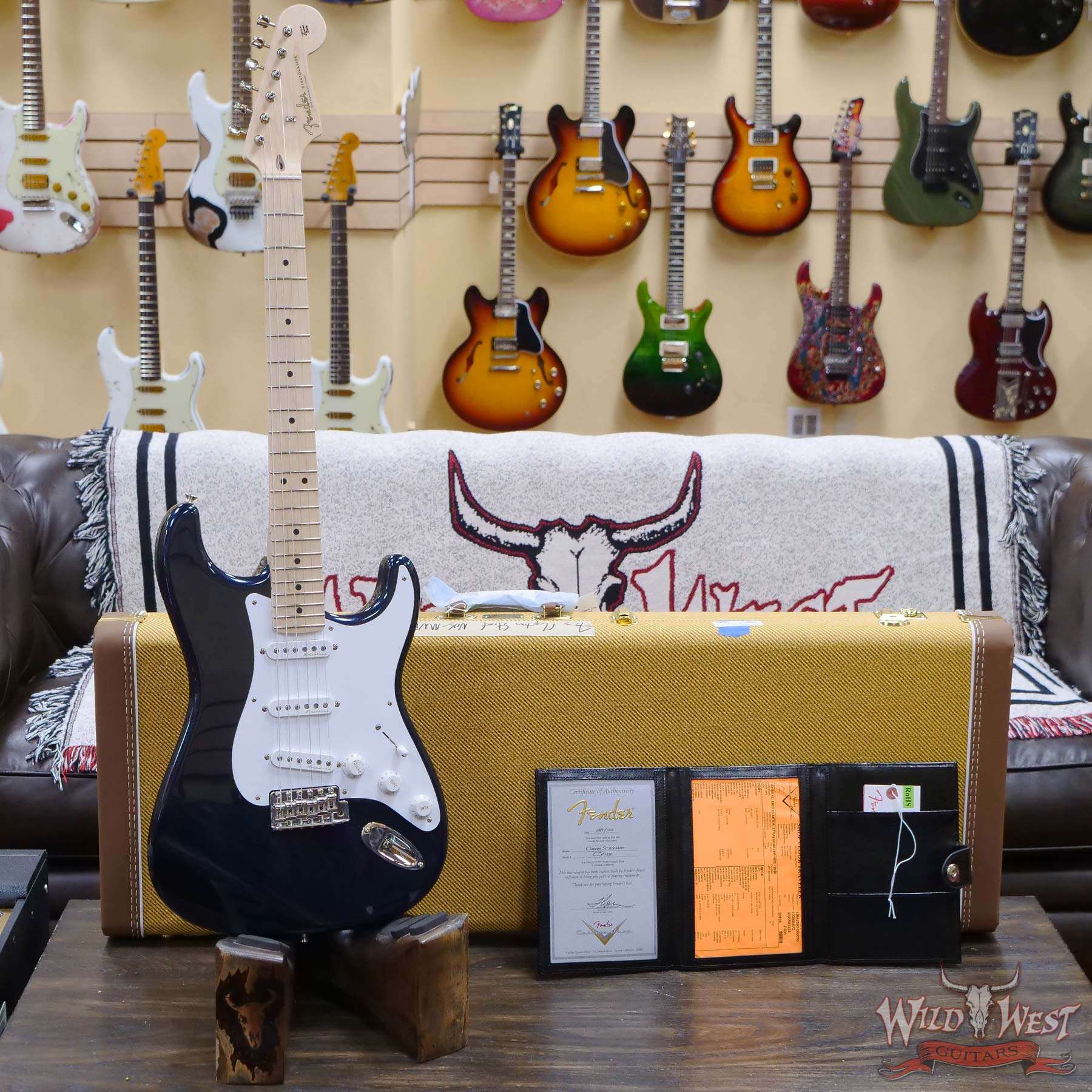 fendercs-claptonstrat-cz562939-d1__wwg.jpg Fender Custom Shop Eric Clapton Signature Stratocaster Maple Fingerboard NOS Midnight Blue - Image 6