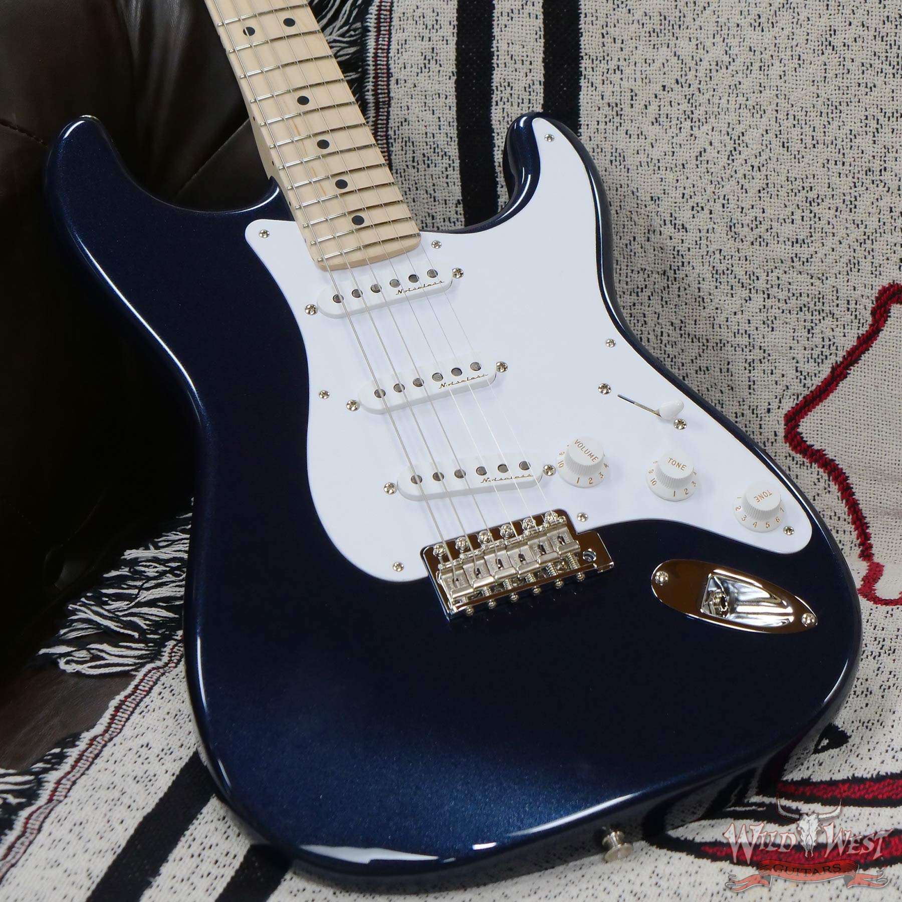 fendercs-claptonstrat-cz562939-d3__wwg.jpg Fender Custom Shop Eric Clapton Signature Stratocaster Maple Fingerboard NOS Midnight Blue - Image 8