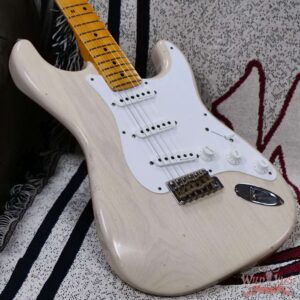 Fender Custom Shop Eric Clapton Signature Stratocaster Maple Fingerboard Journeyman Relic Aged White Blonde 8.05 LBS - Image 8