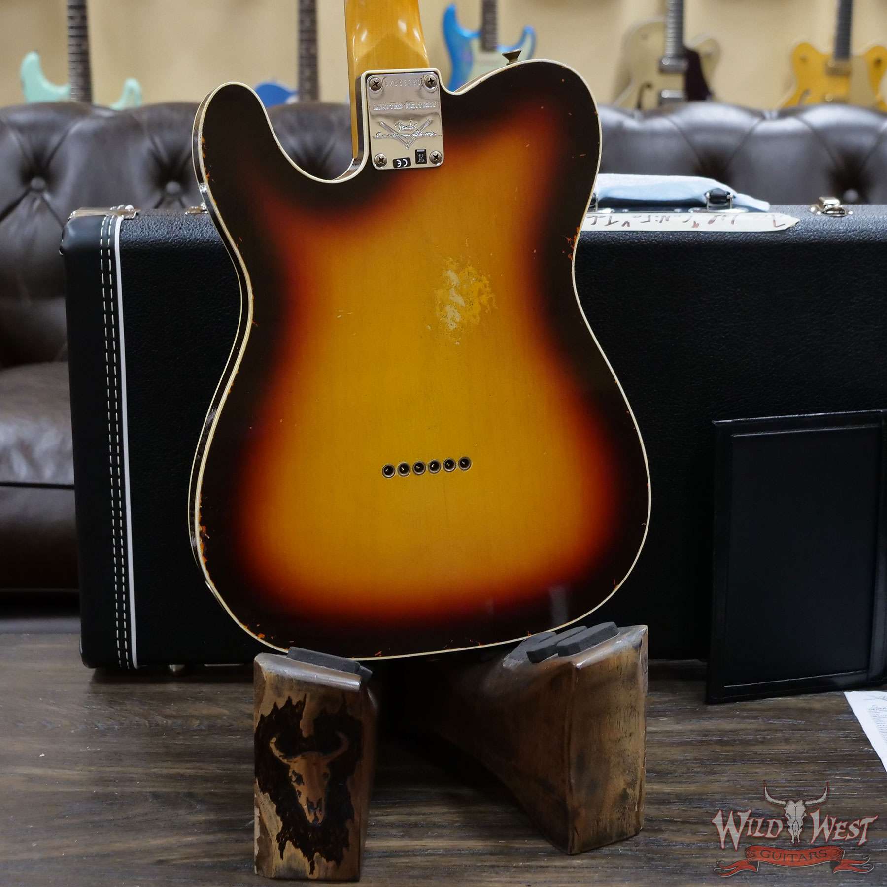 fendercs-cz553280-d6__wwg.jpg Fender Custom Shop Limited Edition Cunife Telecaster Custom Relic Rosewood Faded Aged Chocolate 3-Color Sunburst - Image 11