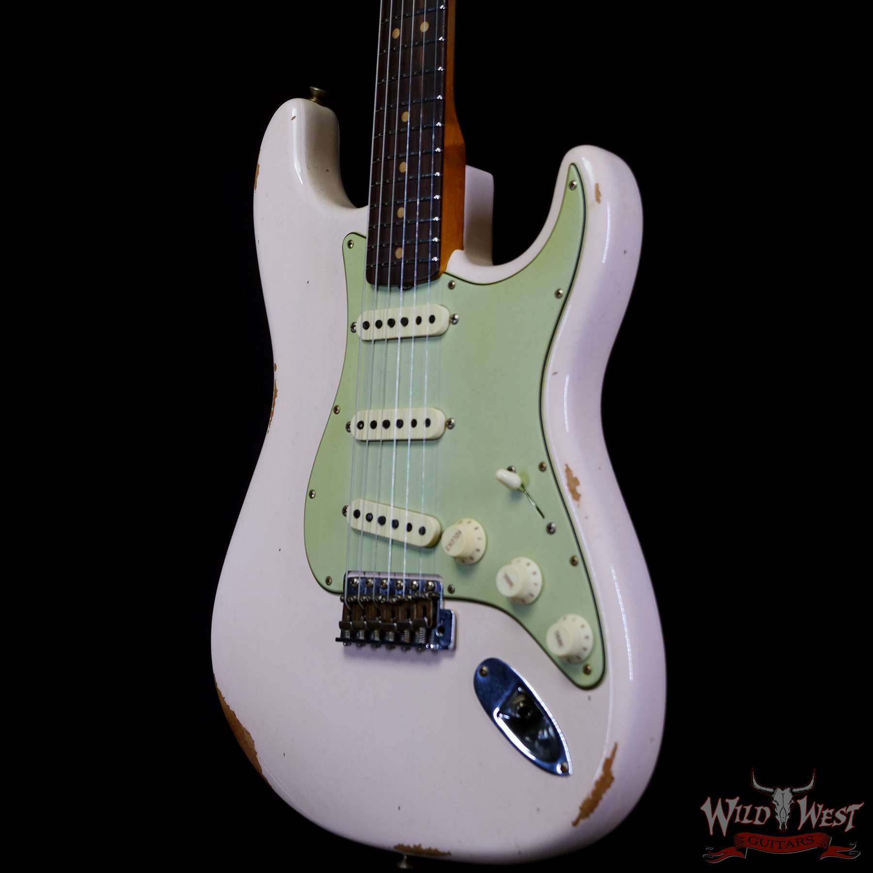 fendercs-cz566799-br__wwg.jpg Fender Custom Shop Limited Edition 1963 63’ Stratocaster Roasted Quartersawn Maple Neck Relic Super Faded Aged Shell Pink - Image 2