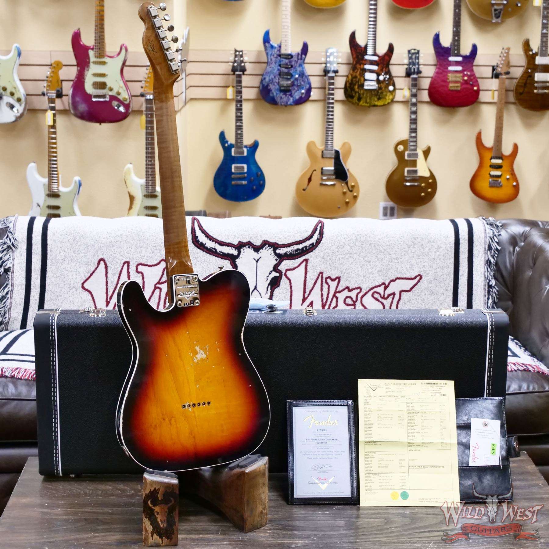 fendercs-cz581159-d5__wwg.jpg Fender Custom Shop Limited Edition 1963 HS Telecaster Custom Josefina Hand-Wound Pickups Relic 3 Tone Sunburst 6.90 lbs - Image 10