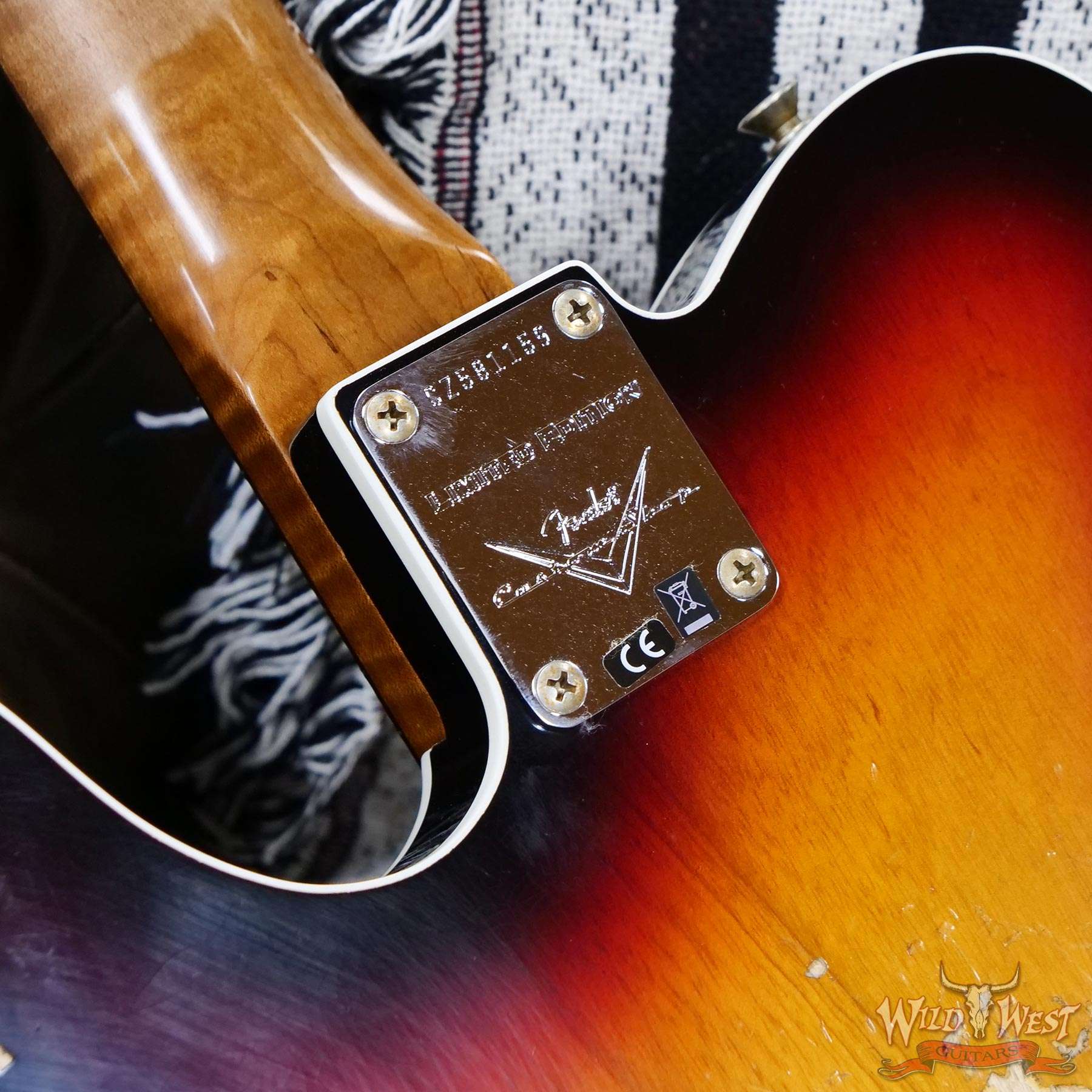 fendercs-cz581159-d8__wwg.jpg Fender Custom Shop Limited Edition 1963 HS Telecaster Custom Josefina Hand-Wound Pickups Relic 3 Tone Sunburst 6.90 lbs - Image 13