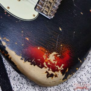 Fender Custom Shop 1960 Stratocaster Heavy Relic Aged Black over 3 Tone Sunburst 7.65 lbs - Image 9