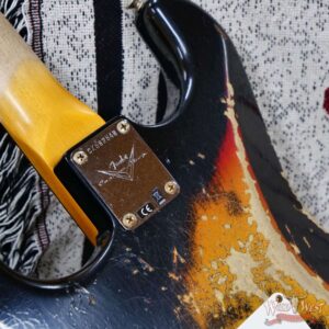 Fender Custom Shop 1960 Stratocaster Heavy Relic Aged Black over 3 Tone Sunburst 7.65 lbs - Image 13