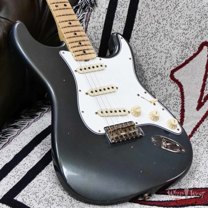 Fender Custom Shop Limited Edition 1968 Stratocaster Maple Neck Journeyman Relic Aged Charcoal Frost Metallic 7.95 lbs - Image 8
