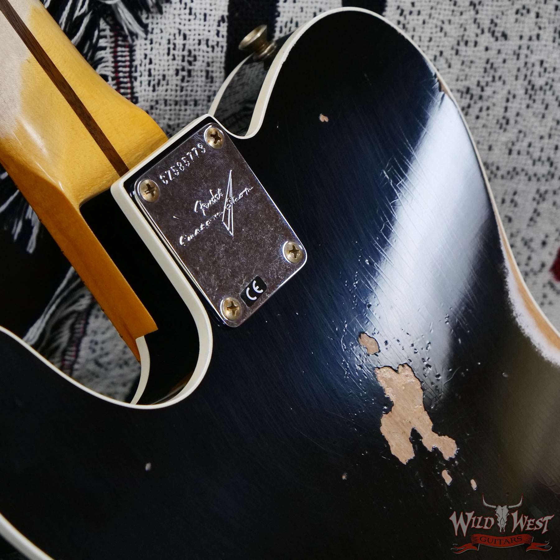 fendercs-cz585773-d8__wwg.jpg Fender Custom Shop 1959 Telecaster Custom Maple Neck Relic Aged Black 7.30 lbs - Image 13