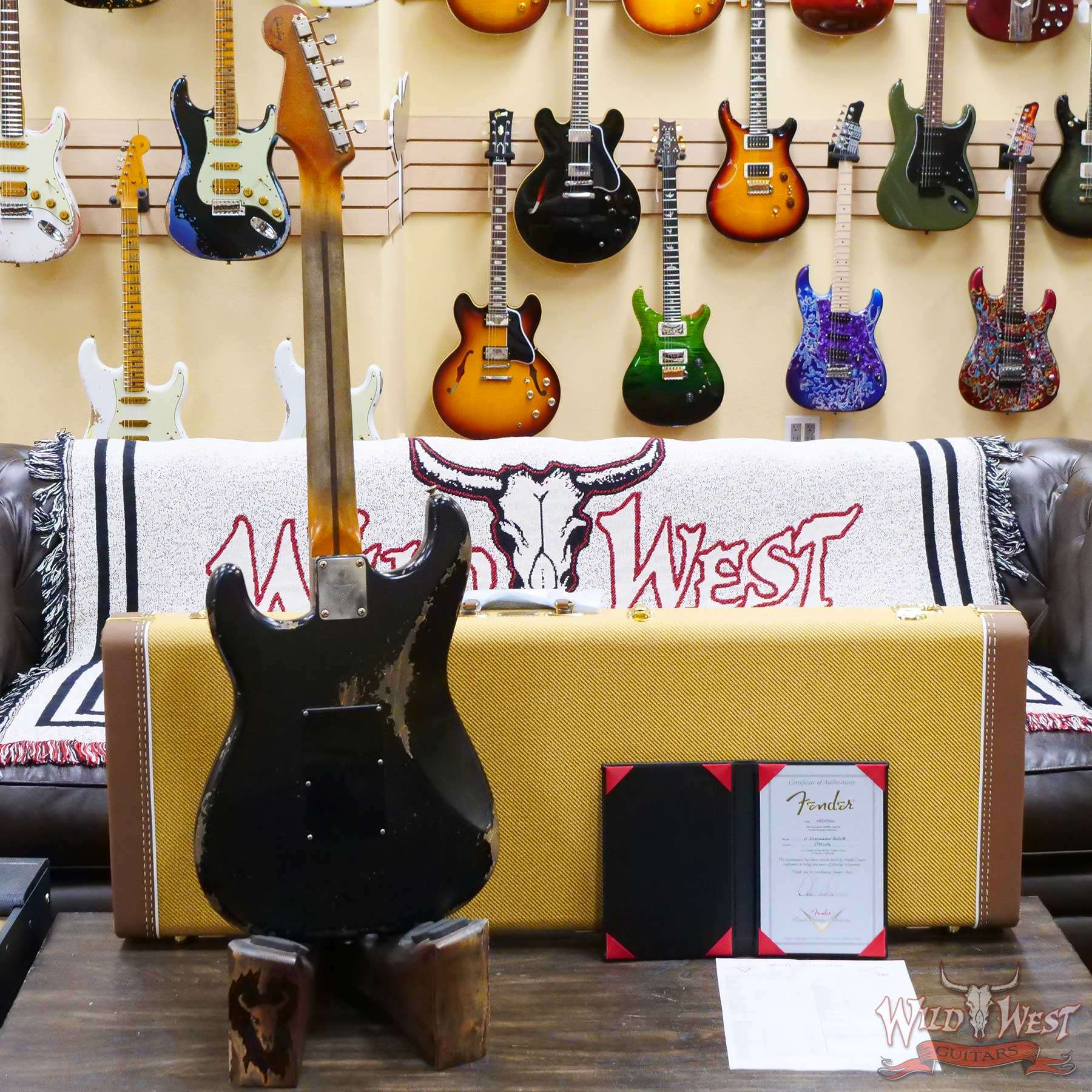 fendercs-dw2084-d5__wwg.jpg Fender Custom Shop Dale Wilson Masterbuilt 1957 Stratocaster Floyd Rose HSS Heavy Relic Black - Image 10