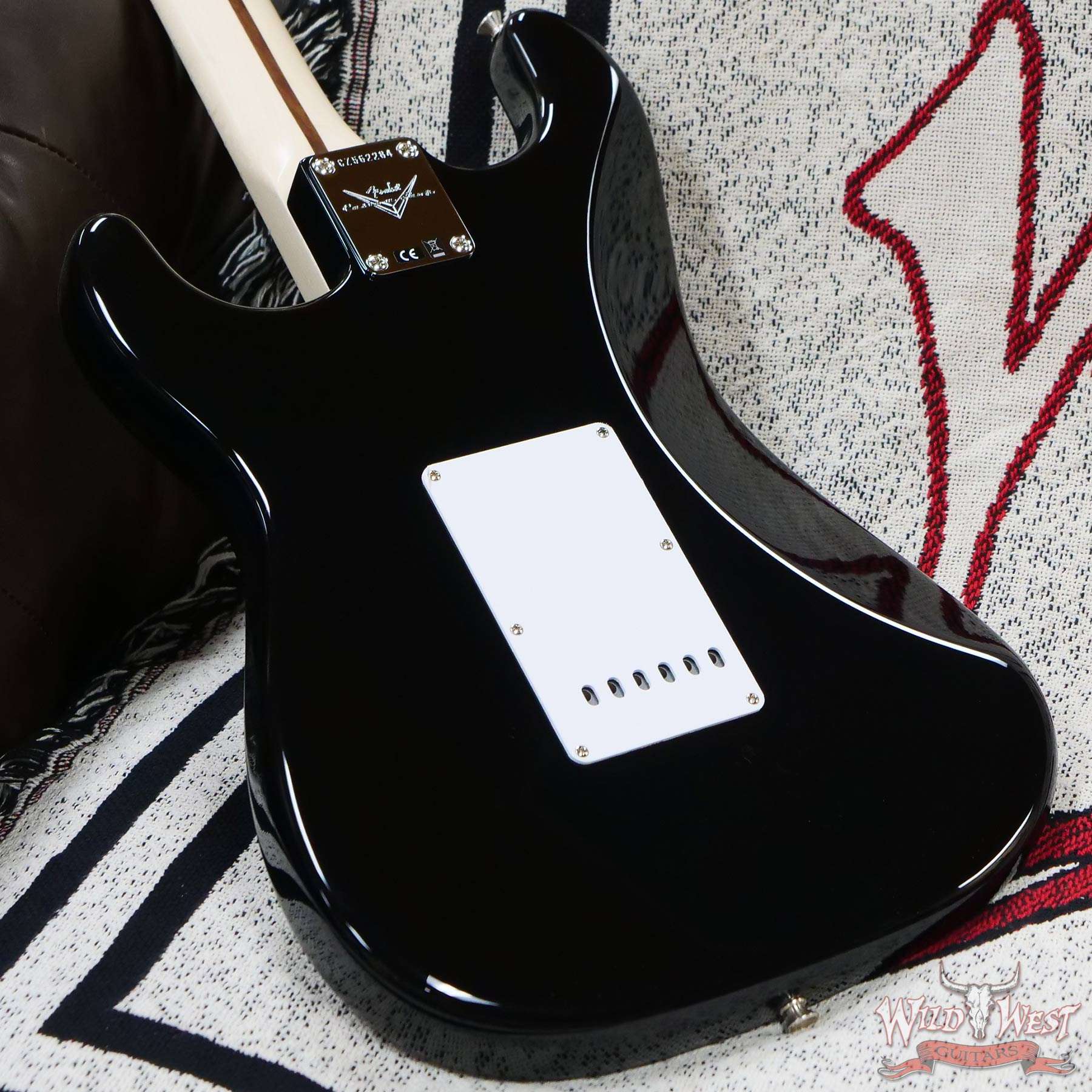 fendercs-ericclaptonstrat-nos-blk-cz562284-d6__wwg.jpg Fender Custom Shop Eric Clapton Signature Stratocaster Maple Fingerboard NOS Black - Image 11