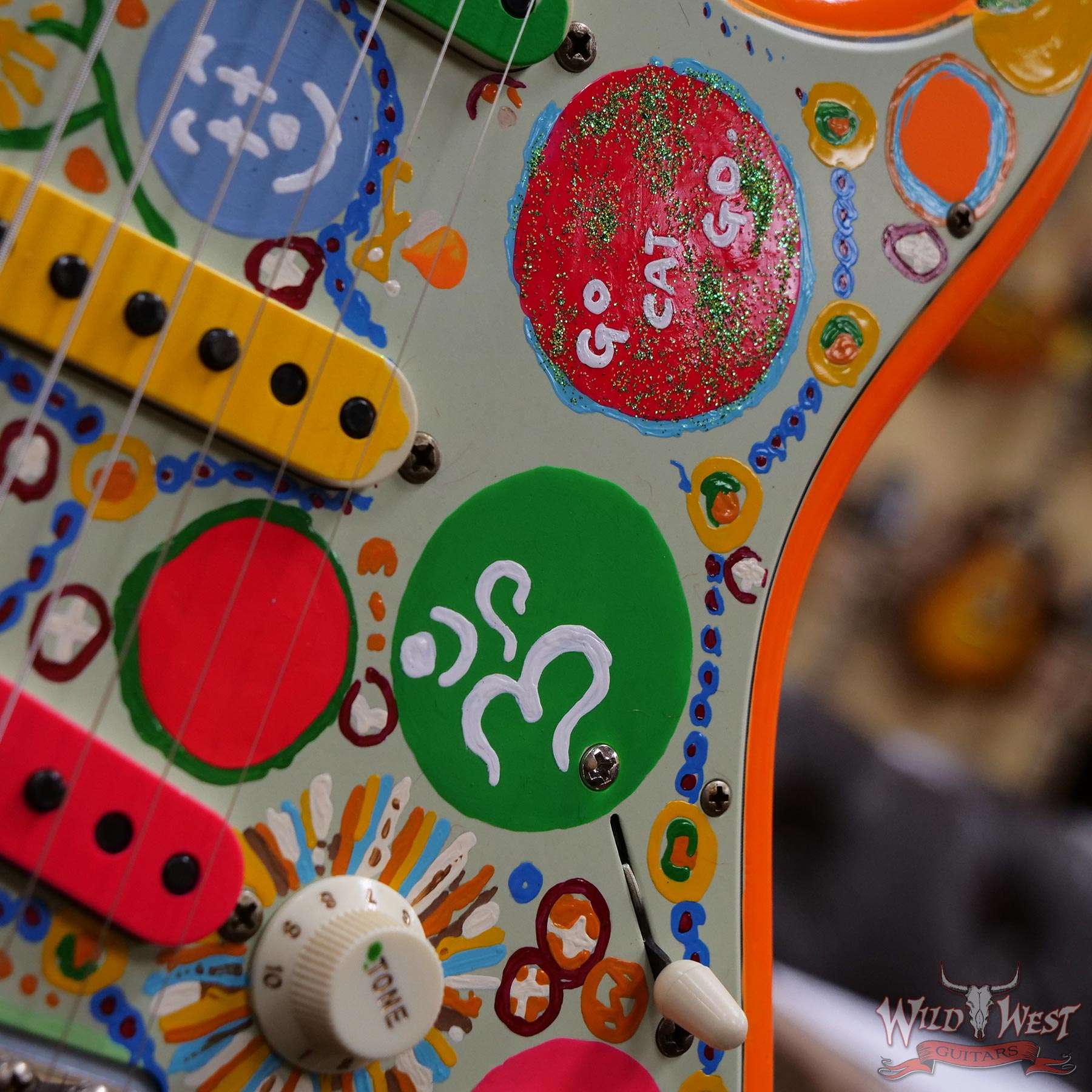 fendercs-ghr188-d3__wwg.jpg Fender Custom Shop Limited Editon George Harrison Rocky Strat Stratocaster Masterbuilt by Paul Waller Painted by Pamelina H. - Image 11