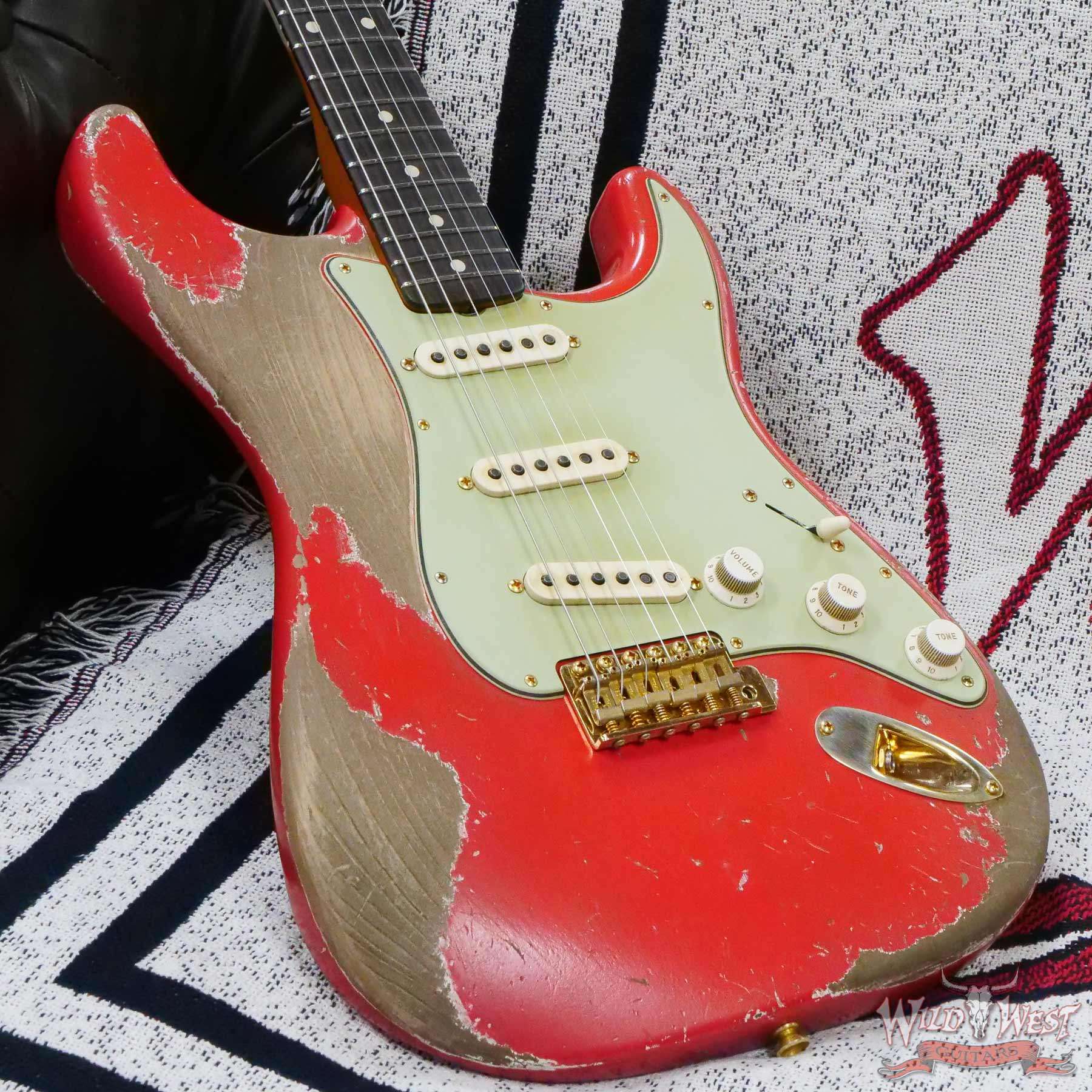 fendercs-lp0123-d3__wwg.jpg Fender Custom Shop Levi Perry Masterbuilt 1962 Stratocaster Brazilian Rosewood Board Heavy Relic Fiesta Red with Gold Hardware - Image 8