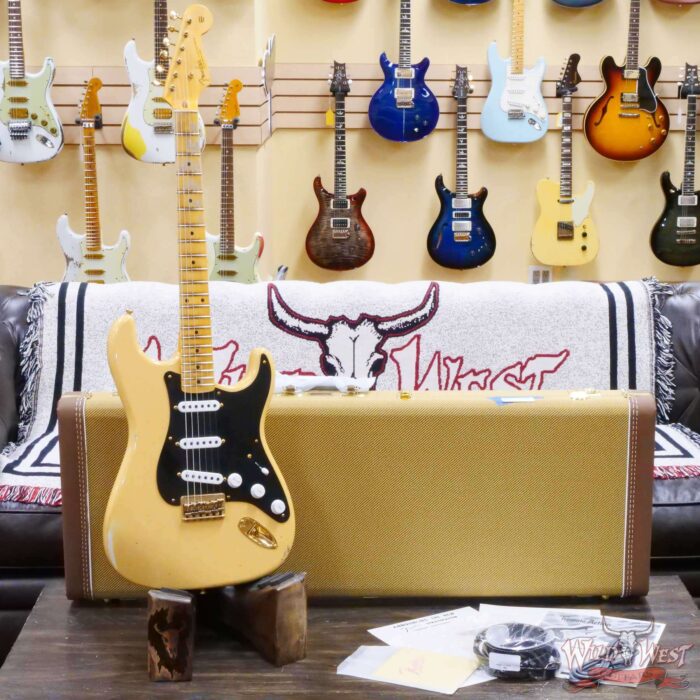 Fender Custom Shop Limited Edition 70th Anniversary 1954 Stratocaster Hardtail Relic Nocaster Blonde with Black Pickguard & Gold Hardware 6.90 LBS - Image 6