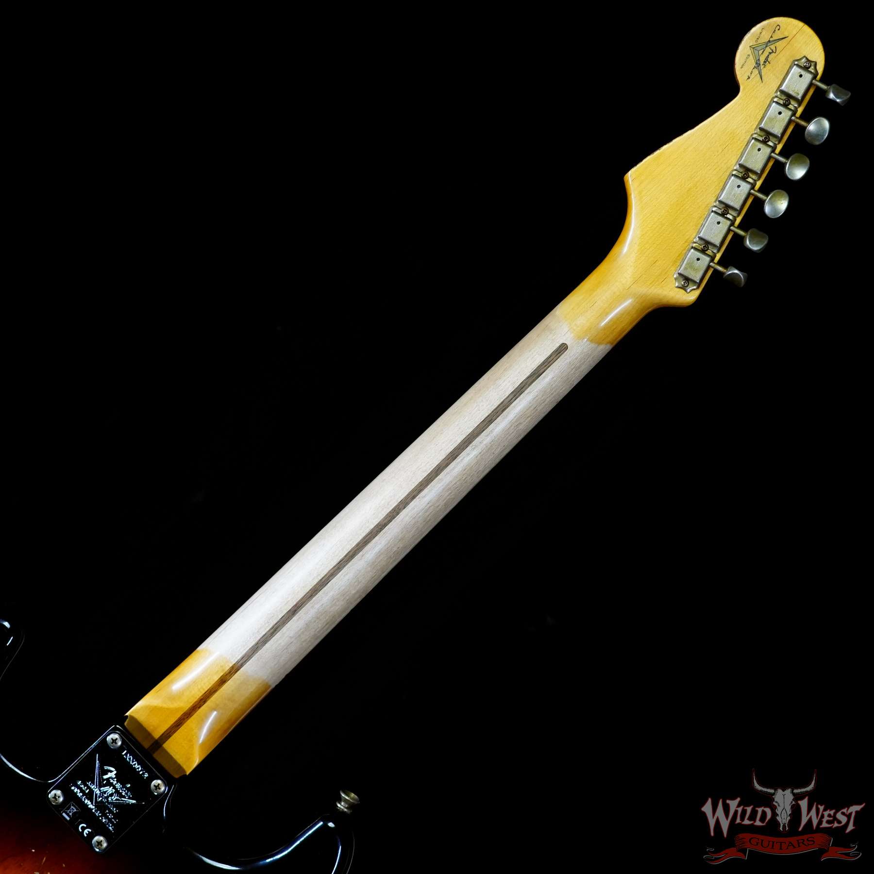 fendercs-lxx0072-c3__wwg.jpg Fender Custom Shop Limited Edition 70th Anniversary 1954 Stratocaster Hardtail Heavy Relic Wide Fade 2 Tone Sunburst 6.90 LBS - Image 5
