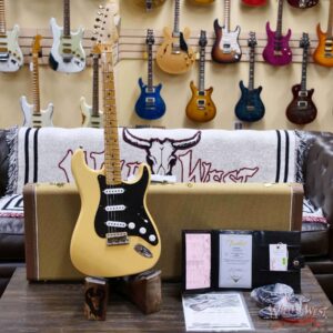 Fender Custom Shop Limited Edition 70th Anniversary 1954 Hardtail Stratocaster Journeyman Relic Nocaster Blonde with Black Pickguard 7.20 LBS - Image 6
