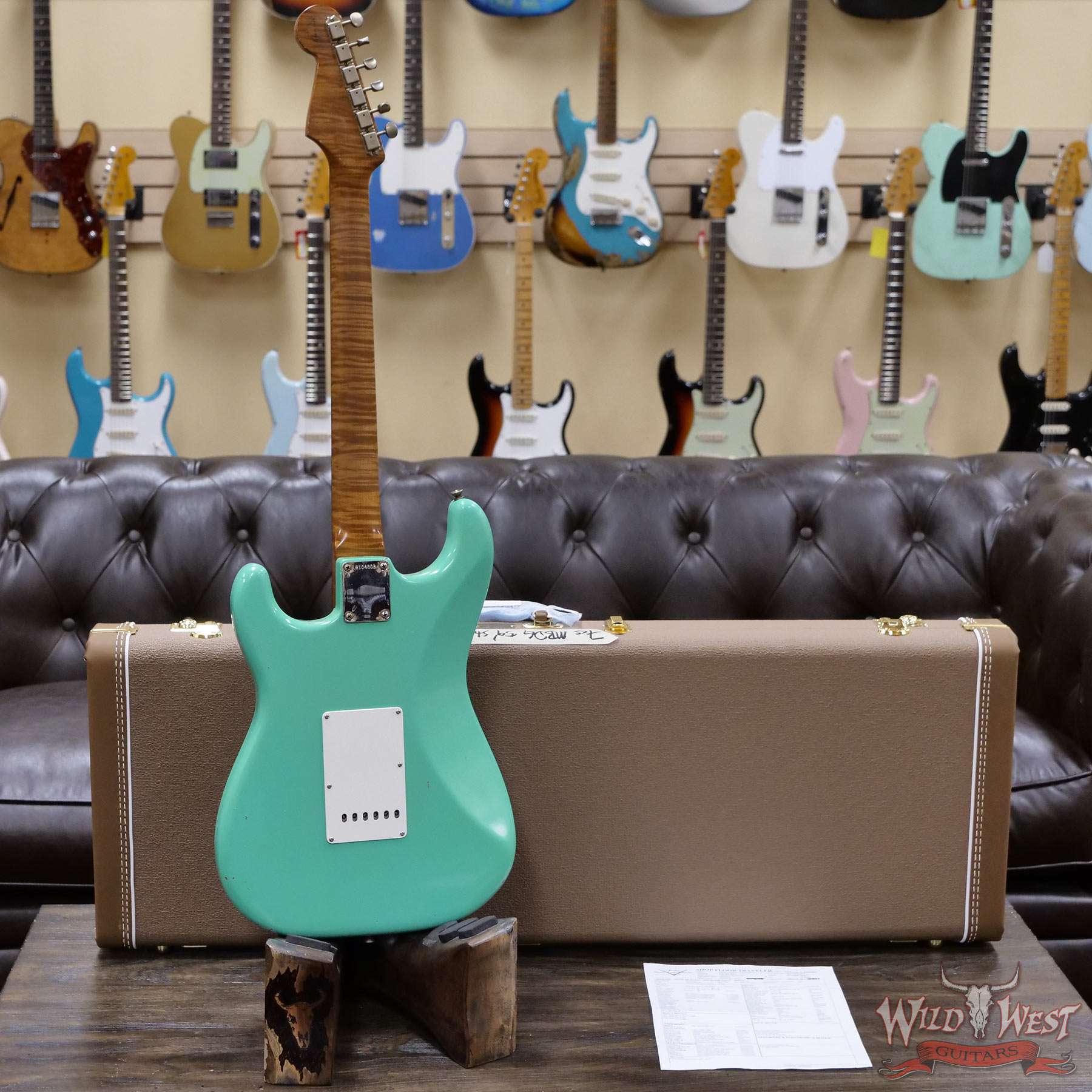fendercs-mbdg-1957stratbrz-jm-r104808-d4__wwg.jpg Fender Custom Shop Dennis Galuszka Masterbuilt Roasted 1959 Stratocaster Journeyman Relic Brazilian Rosewood Slab Board Hand-Wound Pickups Aged Surf Green - Image 10