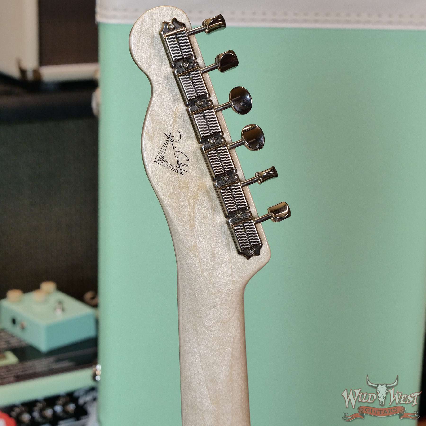 fendercs-mbdg-esq-gwe-21-01-d5__wwg.jpg Fender Custom Shop Envy Collection Dennis Galuszka 1963 Esquire NOS Josefina Hand-Wound Pickup Surf Green with Matching Custom Gretsch Broadkaster Drum Kit - Image 10