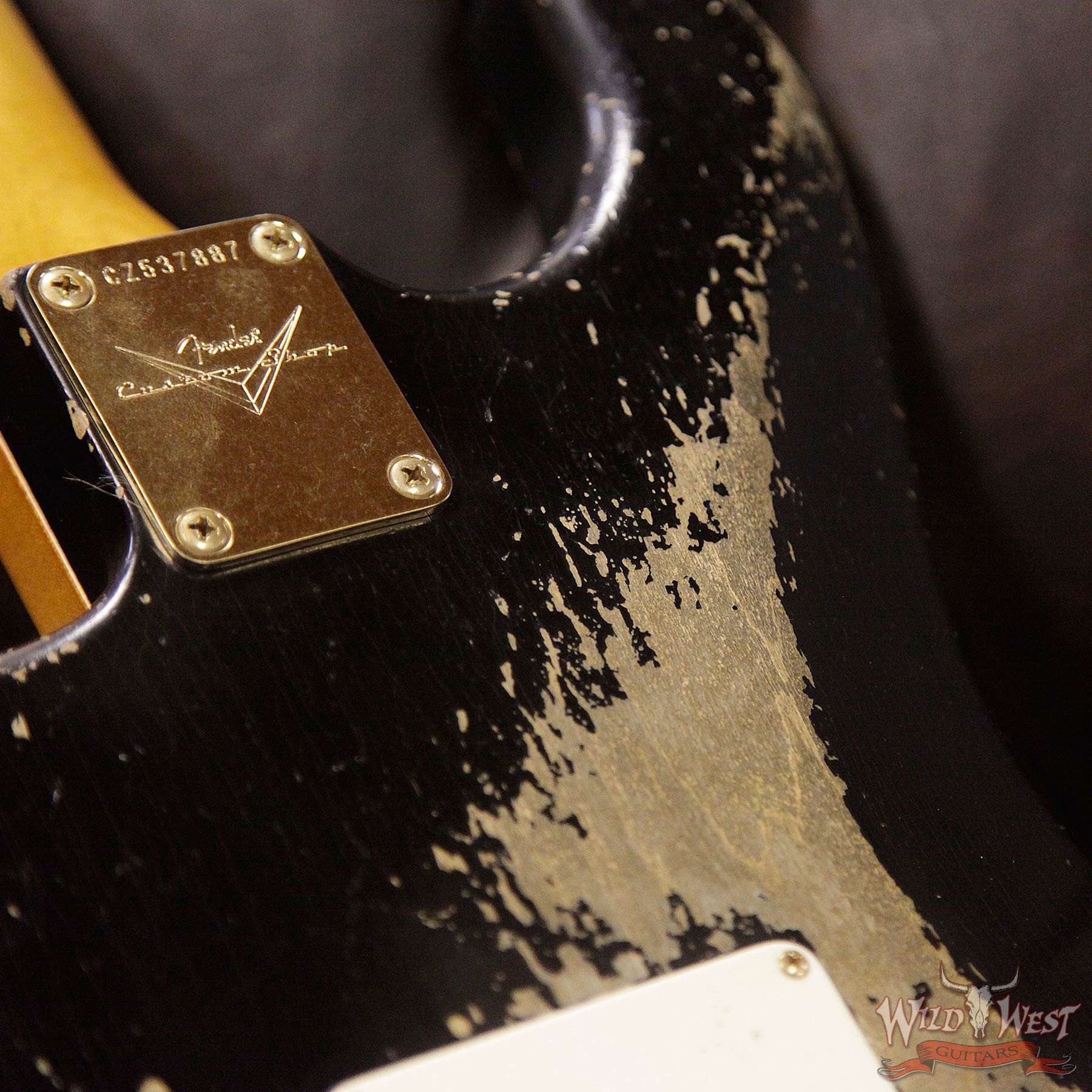 fendercs-mbdw-1960stratrelicbrz-black-cz537887-d6__wwg.jpg Fender Custom Shop Dale Wilson Masterbuilt 1960 Stratocaster Brazilian Rosewood Slab Board Heavy Relic Black - Image 14