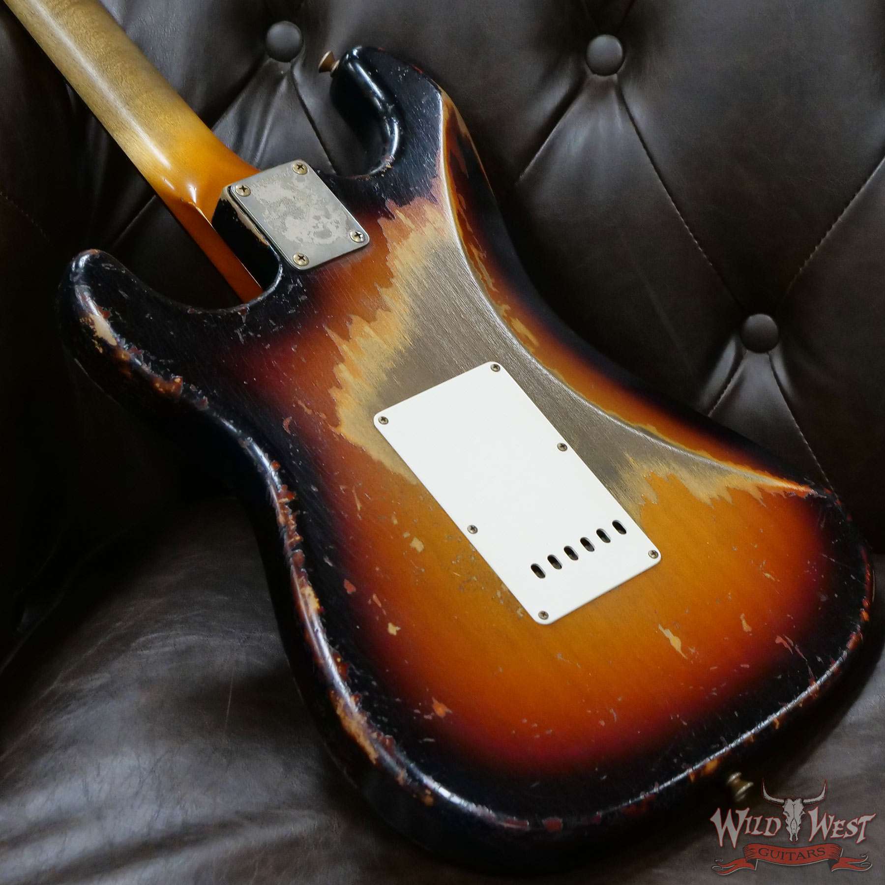 fendercs-mbdw-1961strat-cz553597-d7__wwg.jpg Fender Custom Shop Dale Wilson Masterbuilt 1961 Stratocaster Josefina Hand-Wound Pickups Heavy Relic 3 Tone Sunburst - Image 12