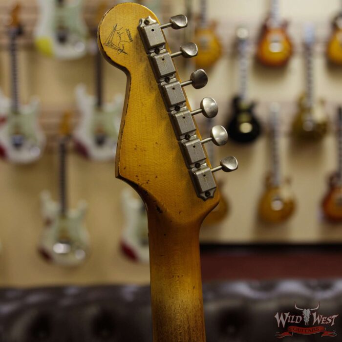 Fender Custom Shop John Cruz Masterbuilt 1963 Stratocaster Heavy Relic AAA Rosewood Fingerboard Black / 3 Tone Sunburst - Image 9