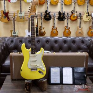 Fender Custom Shop Paul Waller Maserbuilt 1962 Stratocaster Relic Hand-Wound Pickups Rosewood Slab Board Graffiti Yellow over Black - Image 8