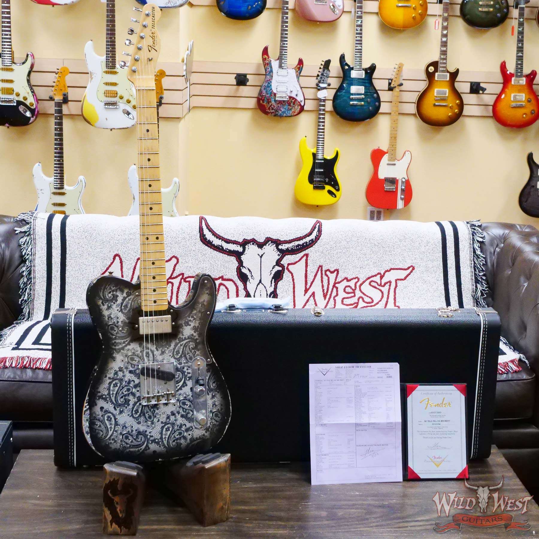 fendercs-mbrt-1968tele-r123354-d1__wwg.jpg Fender Custom Shop Ron Thorn Masterbuilt 1968 Telecaster HS Maple Fingerboard Relic Black Paisley - Image 6