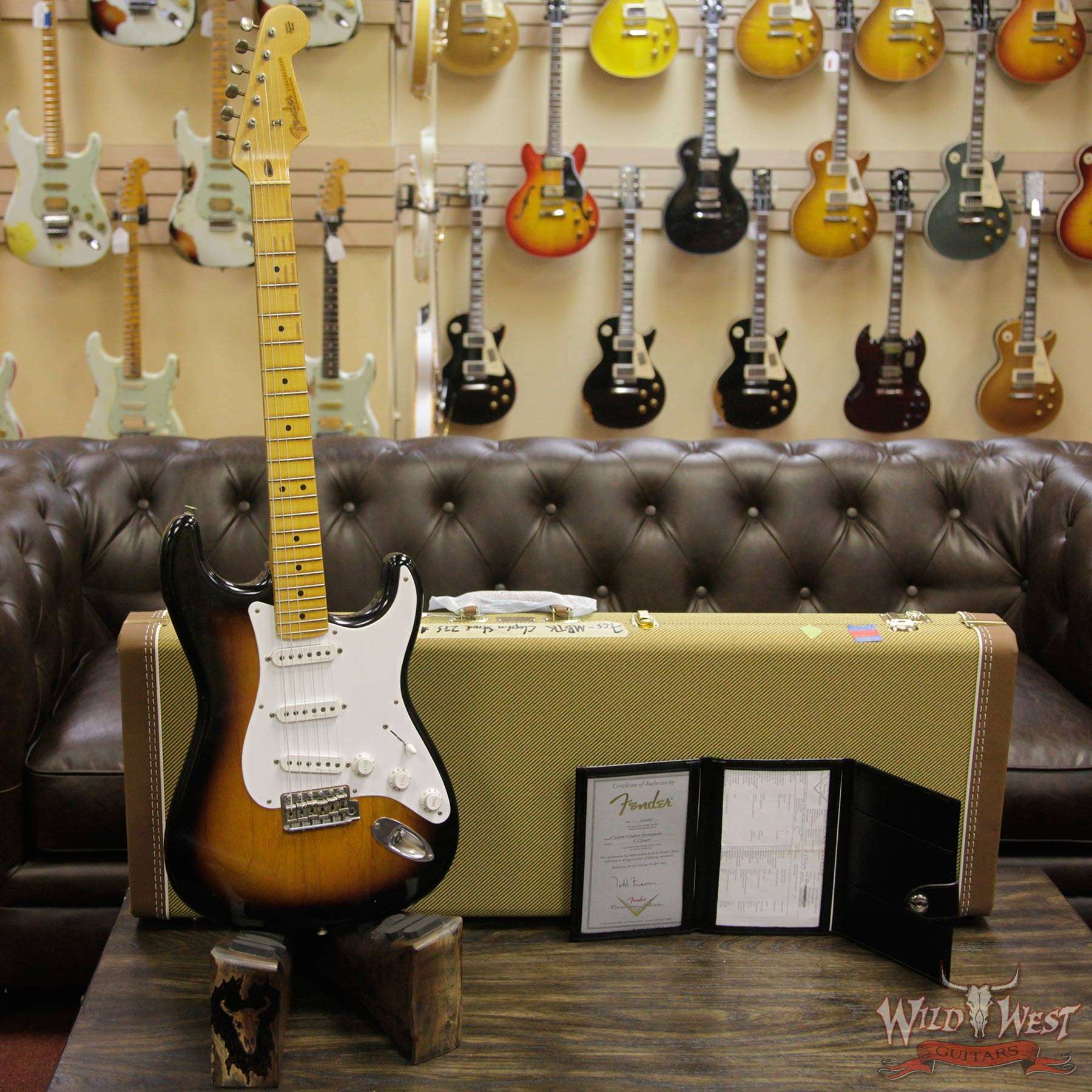 fendercs-mbtk-claptonstrat-2ts-cz531420-d1__wwg.jpg Fender Custom Shop Masterbuilt Todd Krause Clapton Stratocaster Journeyman Relic 2 Tone Sunburst - Image 6