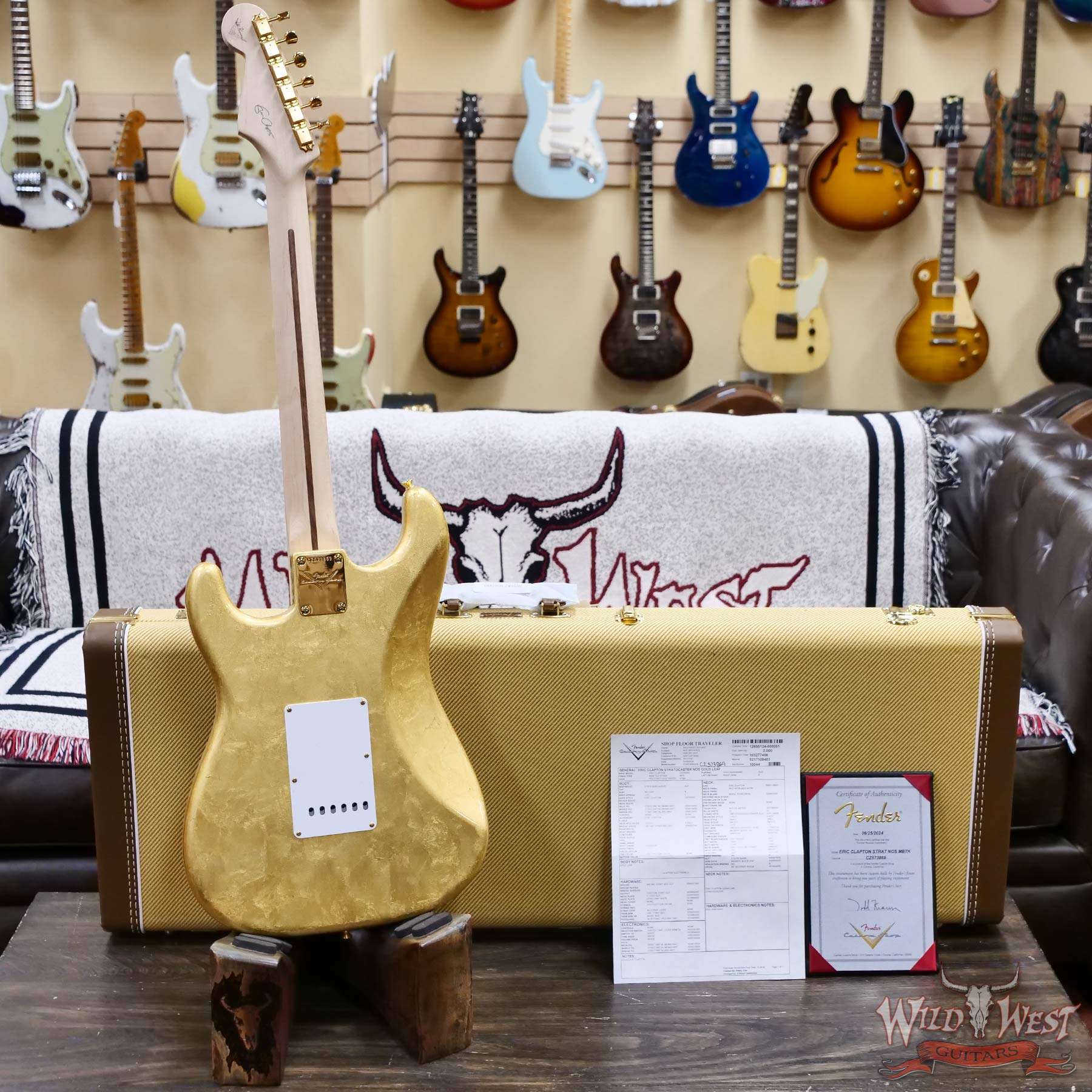 fendercs-mbtk-cz573869-d4__wwg.jpg Fender Custom Shop Todd Krause Masterbuilt Eric Clapton Signature Stratocaster NOS Gold Leaf 7.65 LBS - Image 9