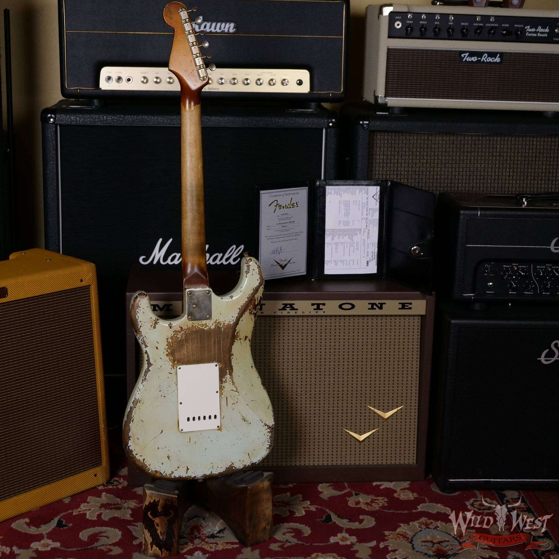fendercs-mbvvt-1961strathr-r103572-d3__wwg.jpg Fender Custom Shop Vincent Van Trigt Masterbuilt 1961 Stratocaster Heavy Relic Sonic Blue over 3 Tone Sunburst Hand-Wound Pickups - Image 10