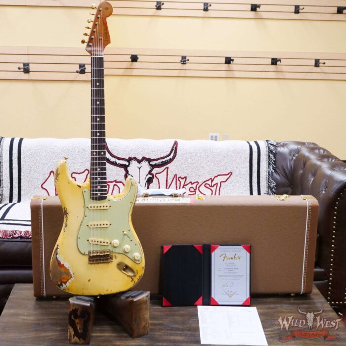 Fender Custom Shop Vincent Van Trigt Masterbuilt 1962 Stratocaster Heavy Relic Vintage White over 3 Tone Sunburst - Image 6