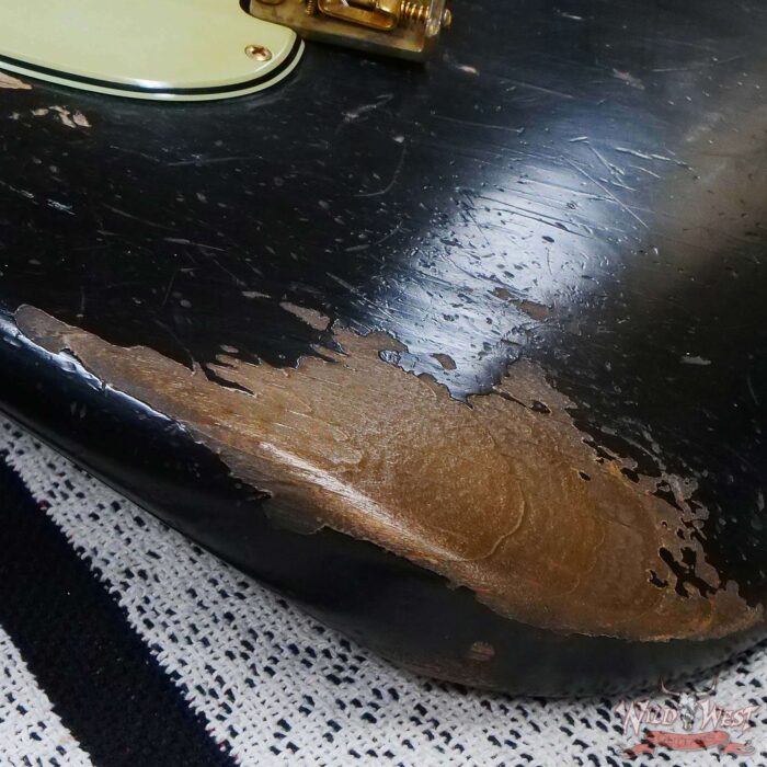Fender Custom Shop Vincent Van Trigt Masterbuilt 1961 Stratocaster Heavy Relic Black with Gold Hardware - Image 10