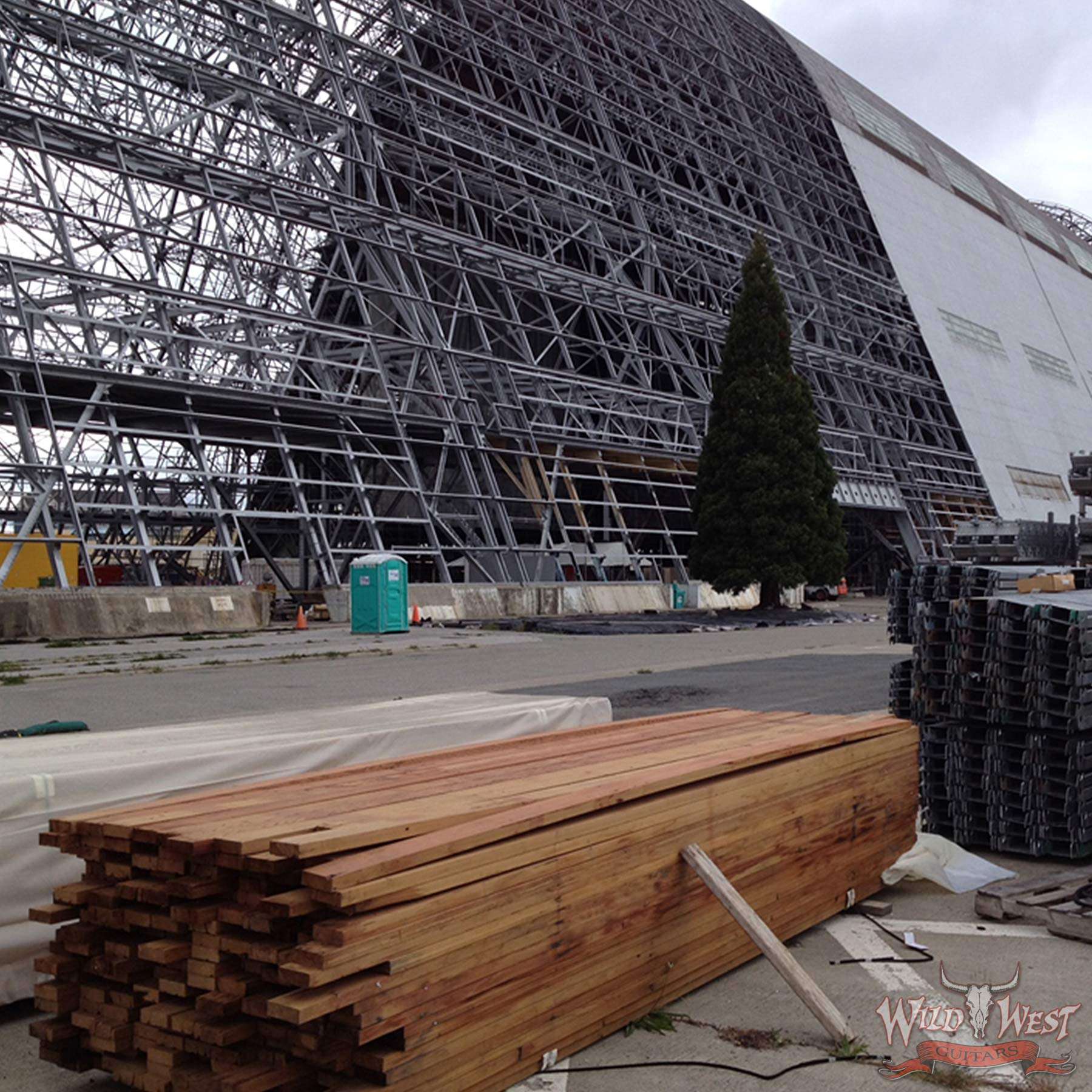 fendercs-mbys-airfieldstratcc-ys2867-111__wwg-1.jpg Fender Custom Shop Yuriy Shishkov Masterbuilt Airfield Stratocaster Closet Classic Reclaimed Redwood from Hangar One Zeppelin Storage - Image 17