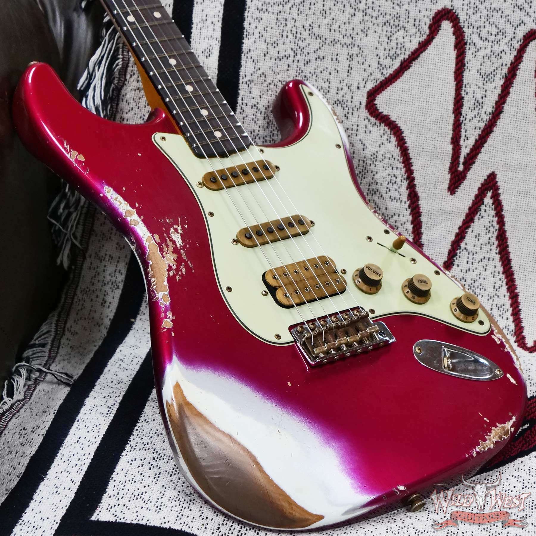Fender Custom Shop Wild West Pink Lightning 2.0 Stratocaster