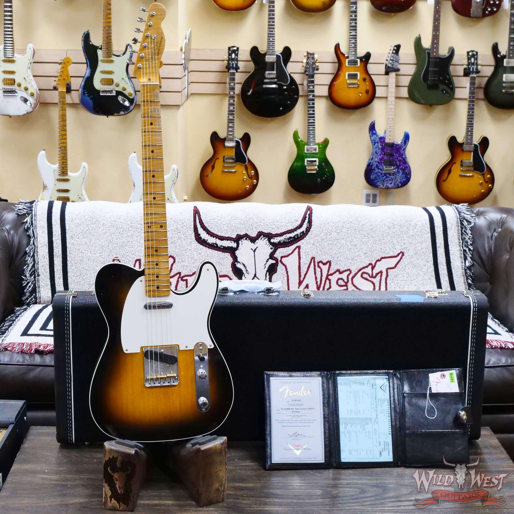 fendercs-r112692-d1__wwg.jpg Fender Custom Shop Limited Edition ‘50s Telecaster Flame Maple Neck Hand-Wound Journeyman Relic 2 Tone Sunburst - Image 6