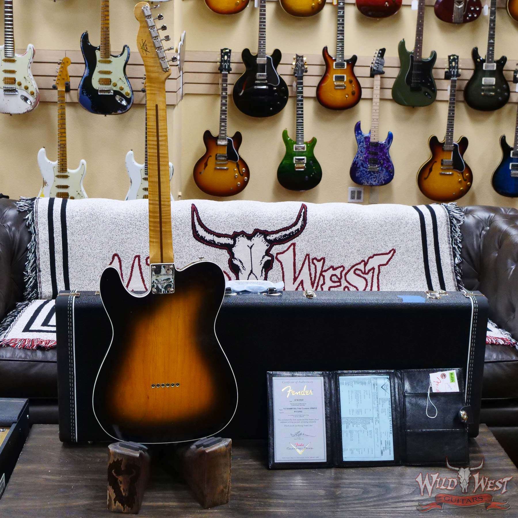 fendercs-r112692-d5__wwg.jpg Fender Custom Shop Limited Edition ‘50s Telecaster Flame Maple Neck Hand-Wound Journeyman Relic 2 Tone Sunburst - Image 10