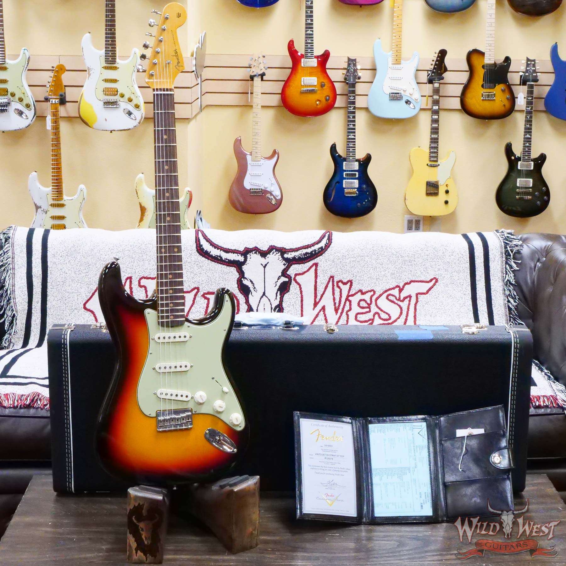 fendercs-r120274-d1__wwg.jpg Fender Custom Shop Vintage Custom ‘59 1959 Hardtail Stratocaster Time Capsule Package Chocolate 3-Color Sunburst - Image 6