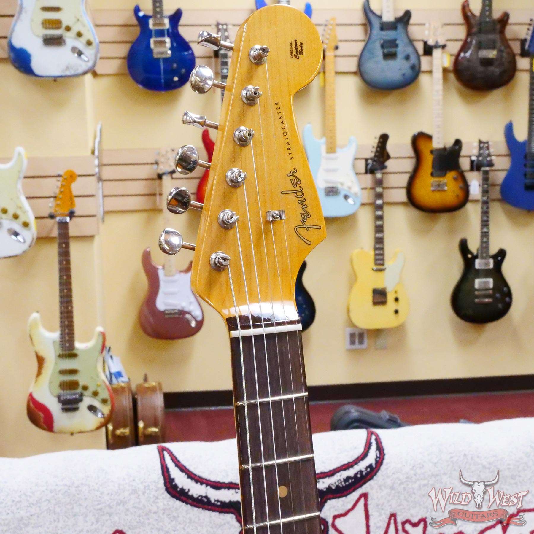 fendercs-r120274-d2__wwg.jpg Fender Custom Shop Vintage Custom ‘59 1959 Hardtail Stratocaster Time Capsule Package Chocolate 3-Color Sunburst - Image 7