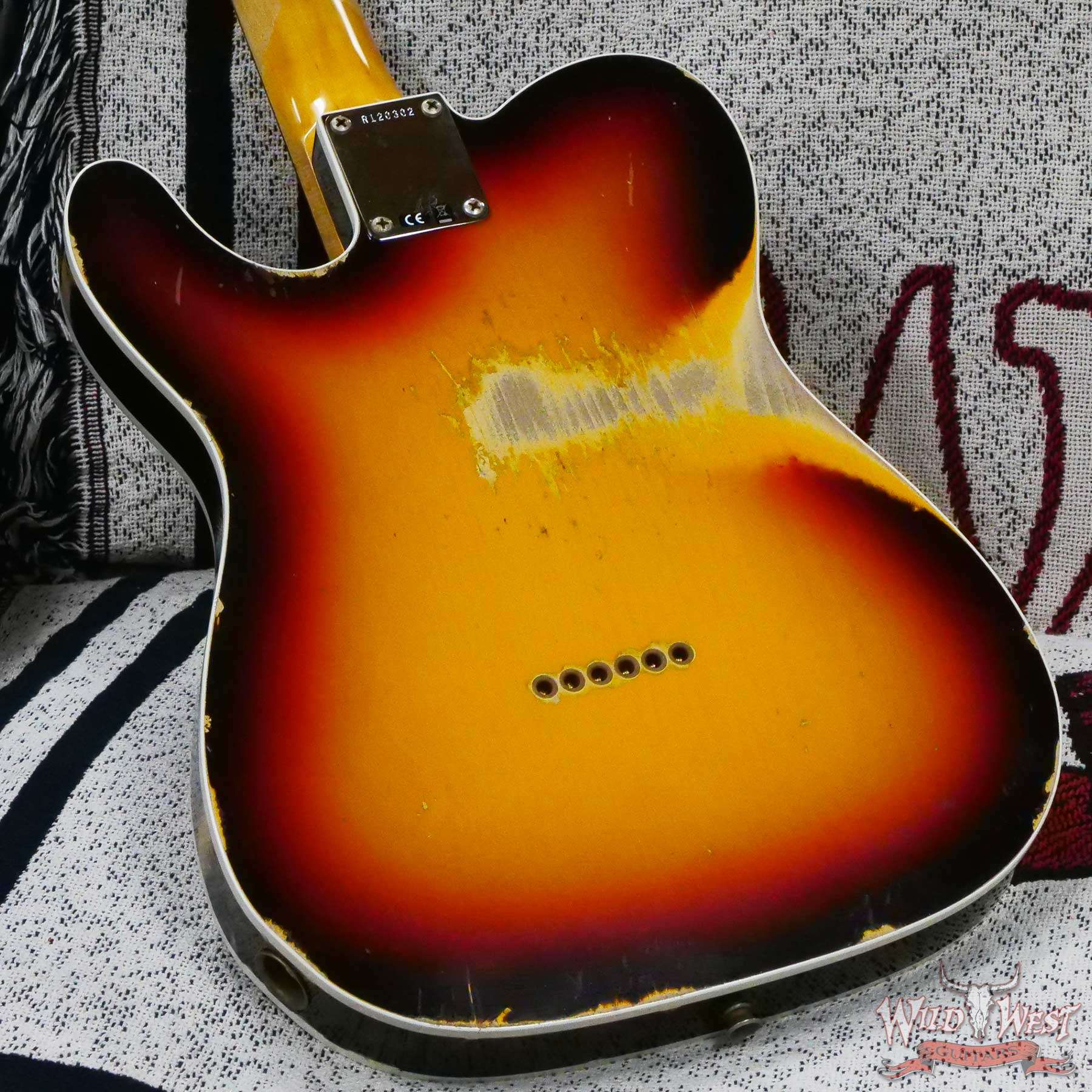 fendercs-r120302-d7__wwg.jpg Fender Custom Shop 1962 Telecaster Custom Rosewood Slab Board Hand-Wound Pickups Heavy Relic 3 Tone Sunburst - Image 12