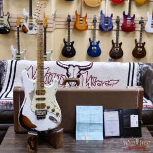 Fender Custom Shop Wild West White Lightning Stratocaster Floyd Rose HSH Maple Fingerboard 22 Frets Heavy Relic 2 Tone Sunburst 8.00 lbs - Image 6