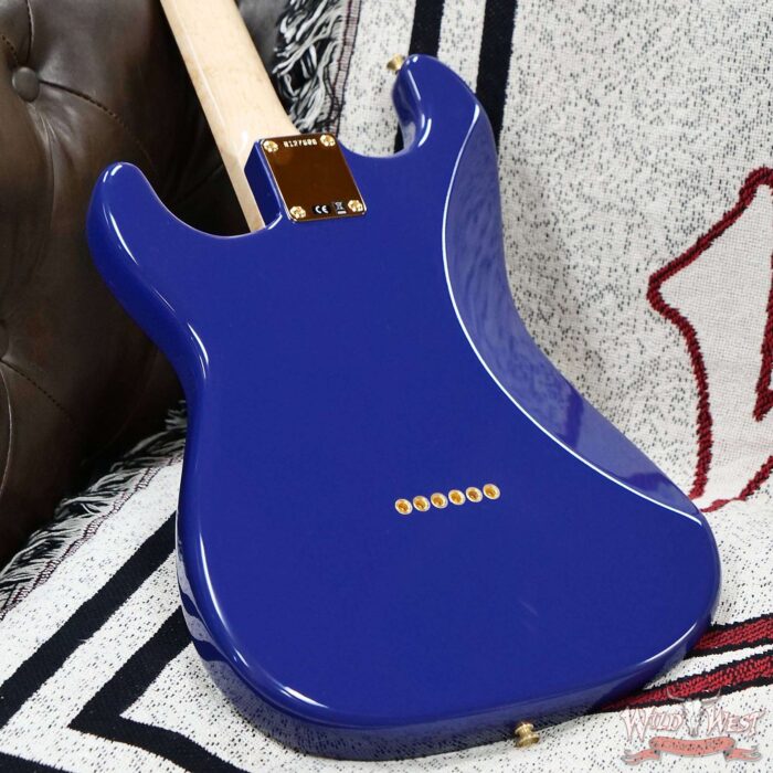Fender Custom Shop Robert Cray Signature Stratocaster Hardtail AA Birdseye Maple Neck NOS Violet 7.30 LBS - Image 11