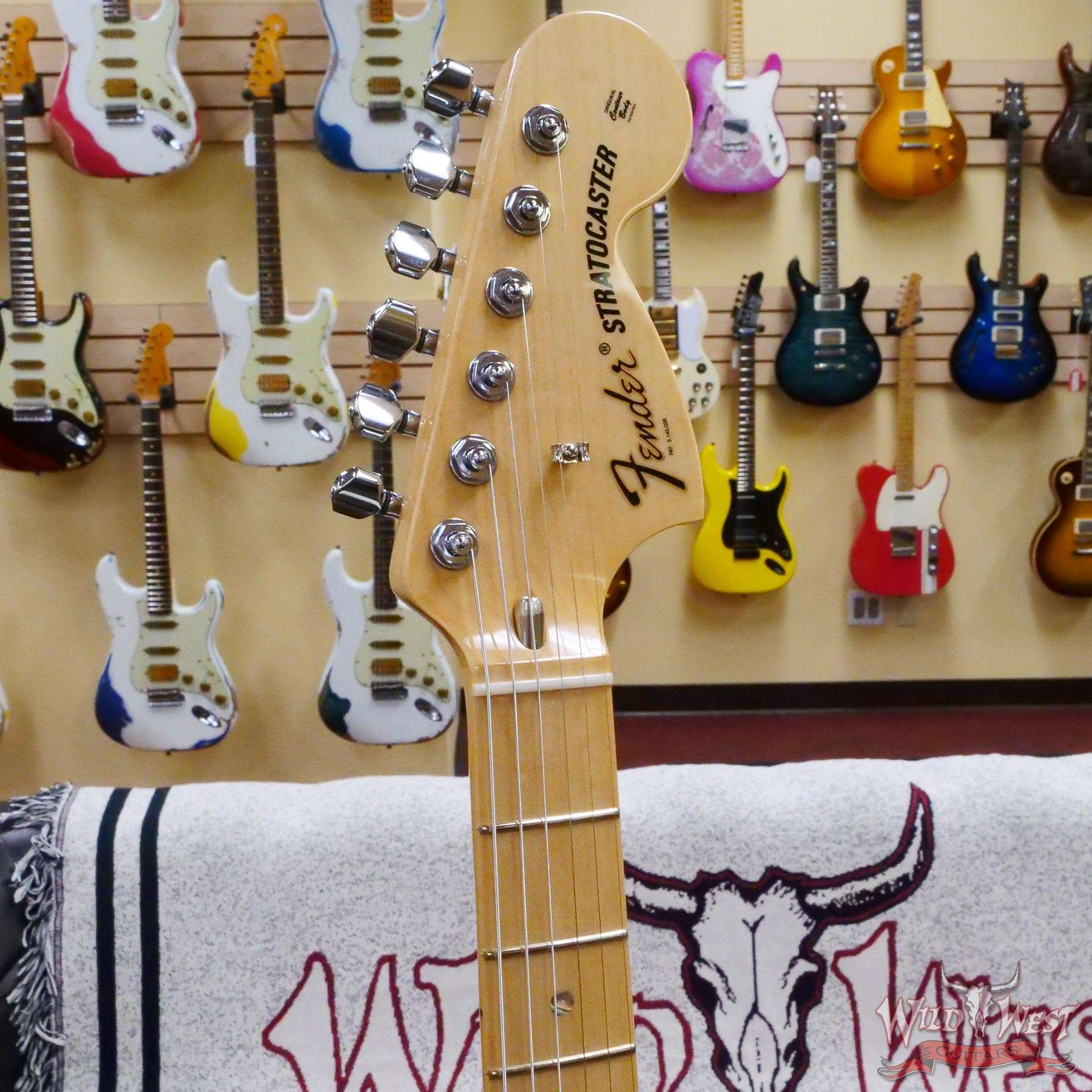 fendercs-robintrower-r126991-d2__wwg.jpg Fender Custom Shop Robin Trower Signature Stratocaster Maple Fingerboard Arctic White - Image 7