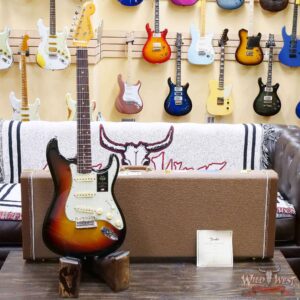 Fender American Vintage II 1961 Stratocaster Rosewood Fingerboard 3-Color Sunburst - Image 4