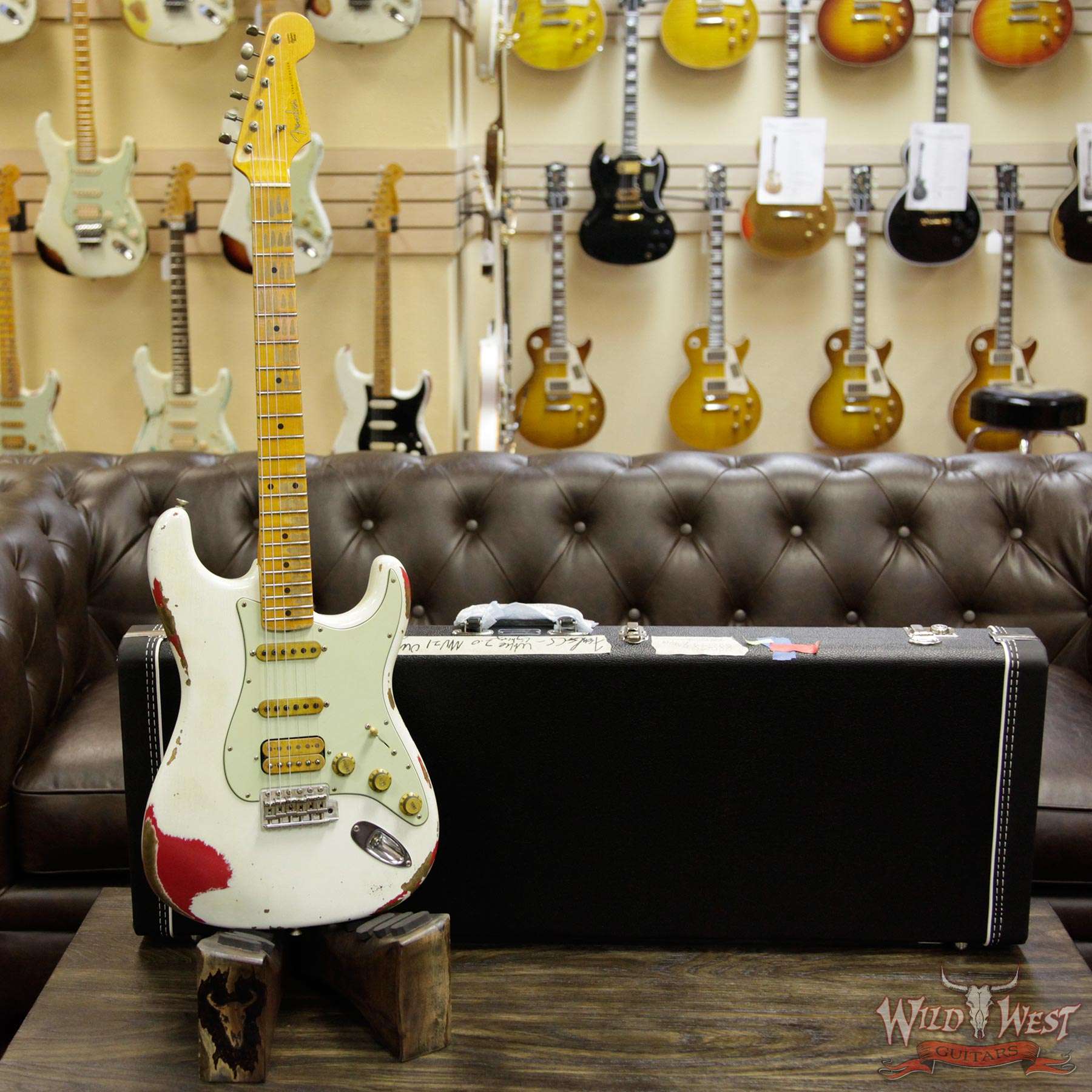 fendercs-whitelightning2-mn21-frt-r90069-d1__wwg.jpg Fender Custom Shop White Lightning 2.0 HSS Stratocaster Heavy Relic Maple Board 21 Frets Torino Red - Image 12