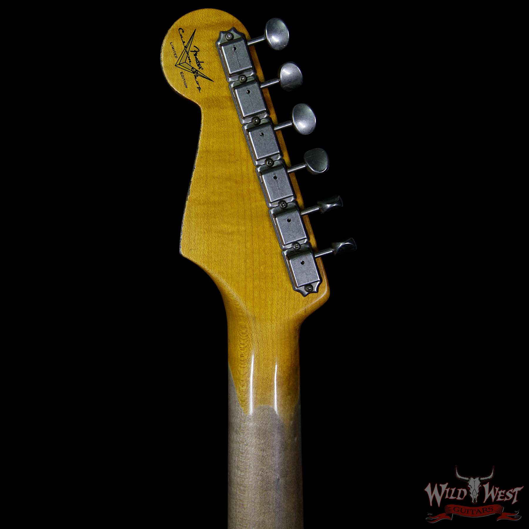 fendercs-whitelightning2-owt-blk-r90015-hb__wwg.jpg Fender Custom Shop White Lightning 2.0 Stratocaster Heavy Relic HSS 21 Frets OWT over Aged Black - Image 10