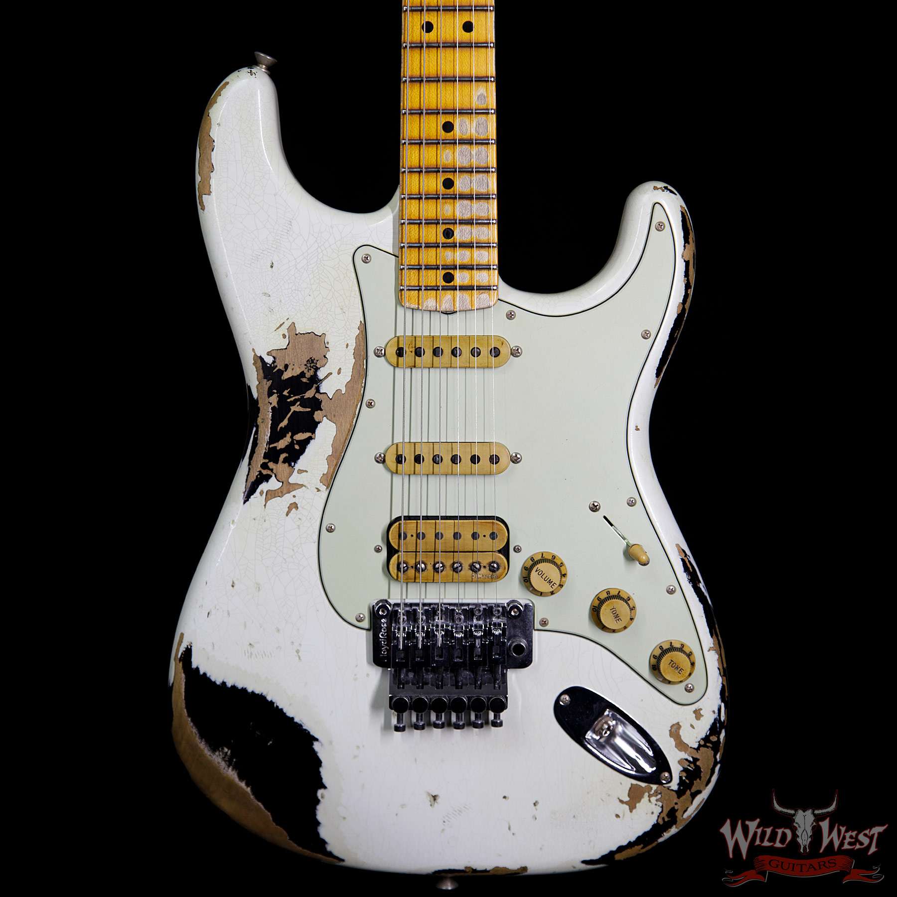 fendercs-whitelightningfr21-mn-strat-owt-blk-r90170-bf__wwg.jpg Fender Custom Shop White Lightning Floyd Rose 21 HSS Stratocaster Heavy Relic Olympic White / Black - Image 3
