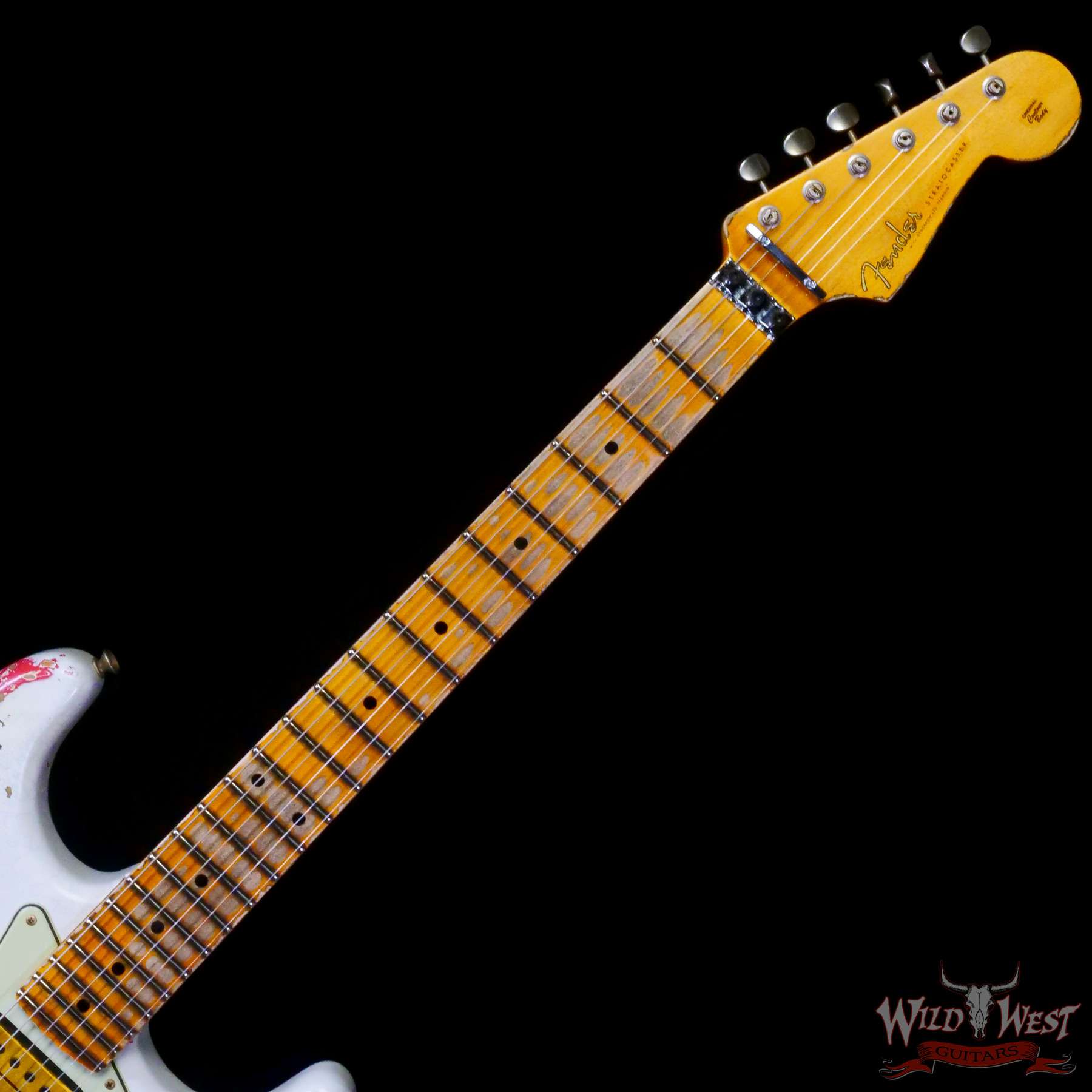 fendercs-wl-fr-hsh-r131034-c2__wwg.jpg Fender Custom Shop Wild West White Lightning Stratocaster HSH Floyd Rose Maple Board 22 Frets Heavy Relic Fiesta Red 7.60 Pounds - Image 4