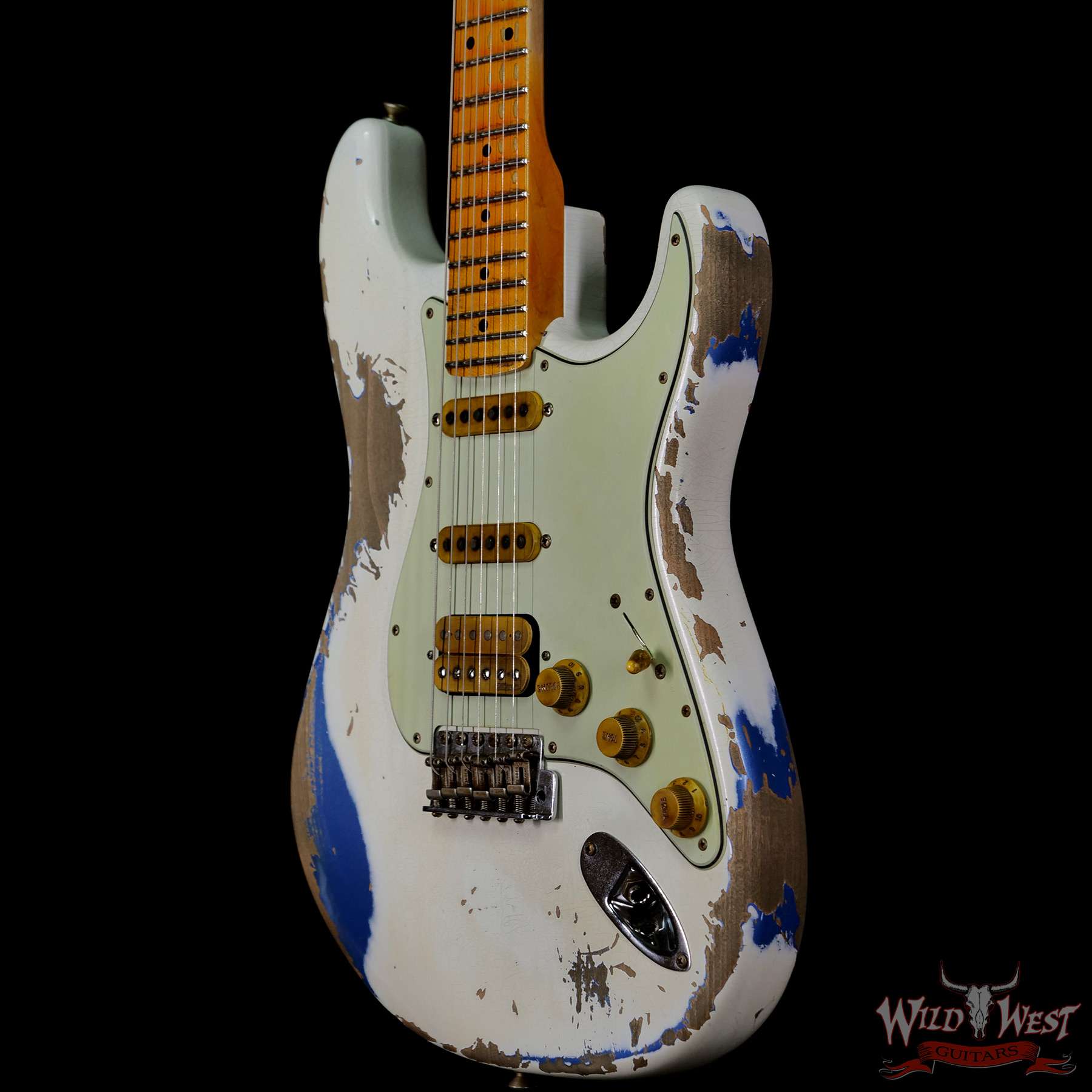 fendercs-wl2-mn22-lpb-r110493-br__wwg.jpg Fender Custom Shop Wild West White Lightning Stratocaster 2.0 Heavy Relic Maple Fingeboard Lake Placid Blue - Image 2