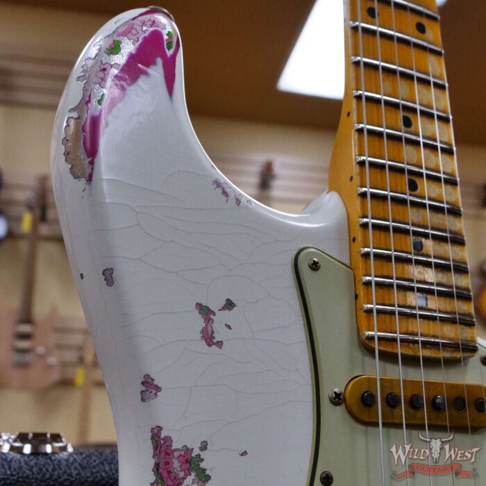 Fender Custom Shop Wild West White Lightning Stratocaster 2.0 Heavy Relic 22 Frets Maple Fingeboard Pink Paisley - Image 9