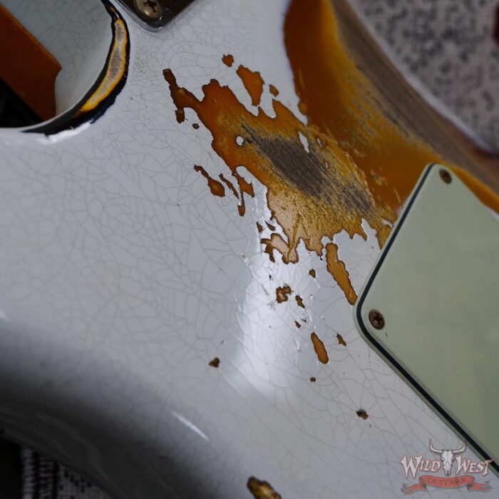 Fender Custom Shop Wild West White Lightning 2.0 Stratocaster HSS Rosewood Board 21 Frets Heavy Relic 3 Tone Sunburst - Image 13